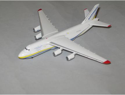 ANTONOV AN-124 2012 HERPA 1/500°