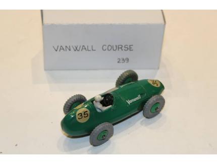 DINKY-TOYS VANWALL COURSE GREEN