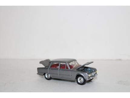 ALFA ROMEO GIULIA TI DINKY TOYS 1/43