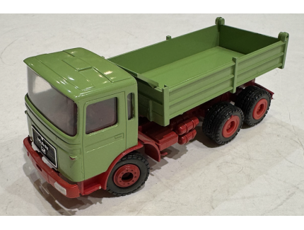 MAN CONRAD 1/50