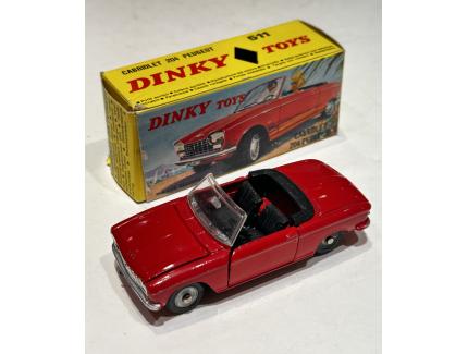 PEUGEOT 204 CABRIOLET DINKY 1/43