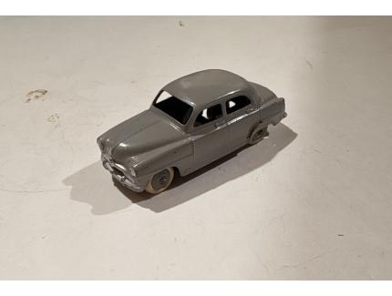 SIMCA 9 ARONDE DINKY TOYS 1.43