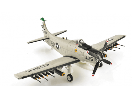 DOUGLAS A-1H SKYRAIDER LAST COMBAT MISSION HOBBY MASTER 1/72°