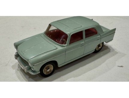 PEUGEOT 404 BLEU DINKY 1/43°