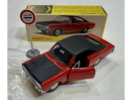 OPEL COMMODORE DINKY TOYS 1/43°