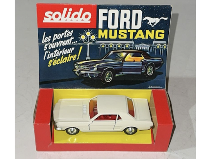 FORD MUSTANG SOLIDO 1/43°
