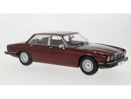 JAGUAR XJ SERIE III ROUGE MODEL CAR 1/18°