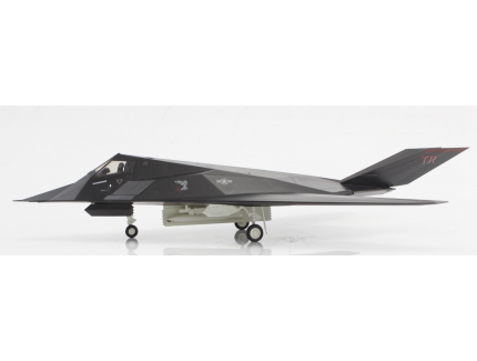 F-117A Nighthawk 88-0841, USAF, 2021 HOBBYMASTER 1/72
