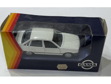 OPEL KADETT GLS GAMA 1/43
