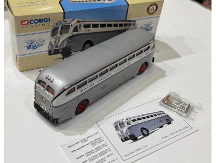 YELLOW COACH 743 CORGI 1/50