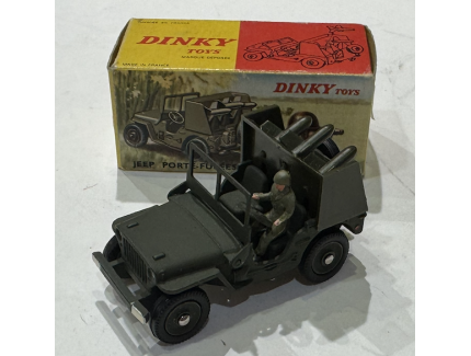 JEEP PORTE FUSÉES SS 10 DINKY TOYS  1/43