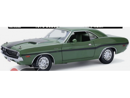 DODGE CHALLENGER R/T 426 1970  HEMI GREENLIGHT 1/18