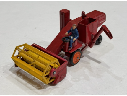MASSEY FERGUSON MOISSONEUSE MATCHBOX 1/64