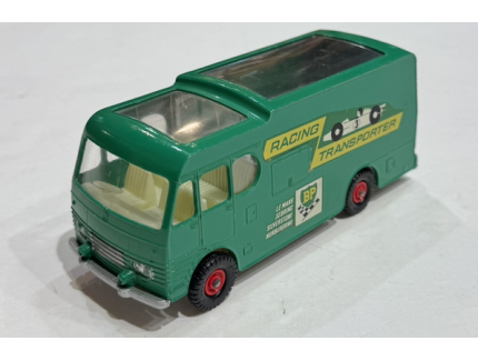 TRANSPORT VOITURE COURSE B.P MATCHBOX 1/64