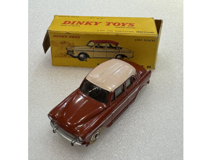 SIMCA ARONDE DINKY TOYS 1/43°