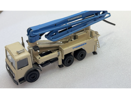 CAMION POMPE À BETON CONRAD 1/55