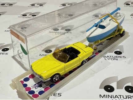 MERCEDES 300 SL + VOILIER MAJORETTE 1/66