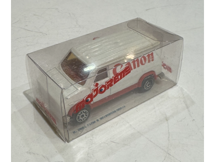 FORD FOURGON MAJORETTE 1/65