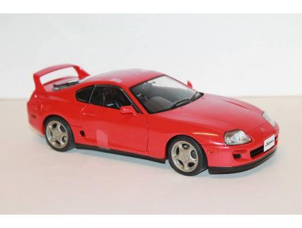 TOYOTA SUPRA MK4 1993 ROUGE SOLIDO 1/18°