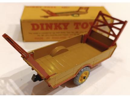 REMORQUE A FOIN DINKY 1/43