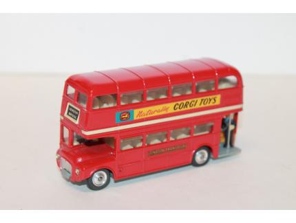 BUS LONDONIEN AVEC PUB "CORGI TOYS" 1962 CORGI 1/50°