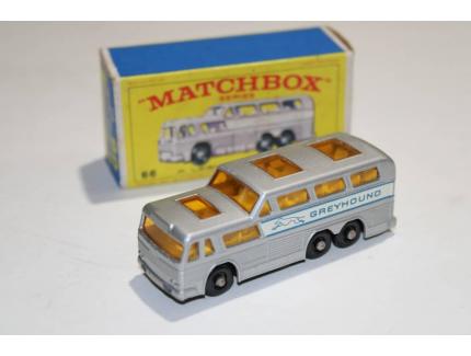GREYHOUND BUS SERIES N°66 COACH - MATCHBOX 1/64