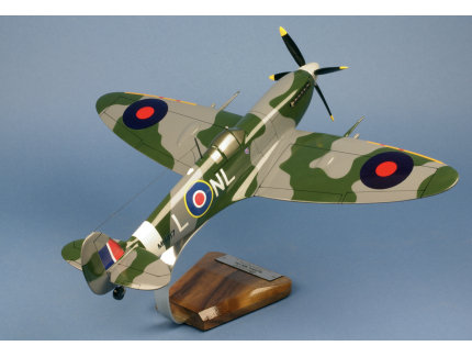 Spitfire MK.IX Sqn341/GCIII/2 Alsace FAFL “René Mouchotte” Pilot's 1/24