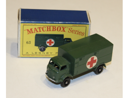 FORD 3 TON AMBULANCE MILITAIRE MATCHBOX 1/64