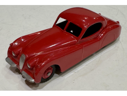 JAGUAR DINKY TOYS 1/43