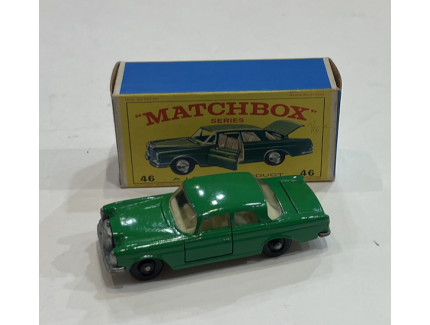 MERCEDES 300 SE COUPE MATCHBOX 1/64