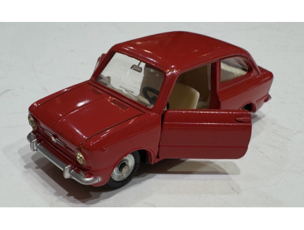 FIAT 850 DINKY TOYS 1/43