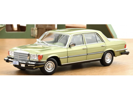Mercedes-Benz 450 SEL Silvergreen US TV-Version 1979 1:18 NOREV
