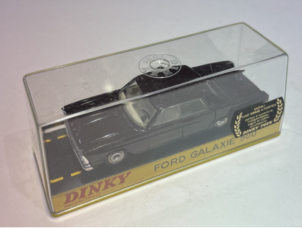 FORD GALAXIE 500 DINKY 1/43