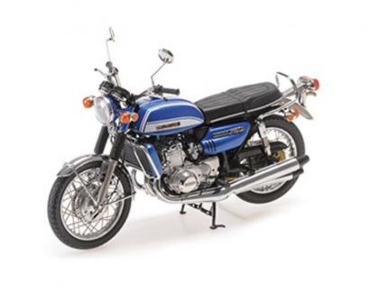 Suzuki GT 750 J 1973 Blue Metallic Minichamps 1/12