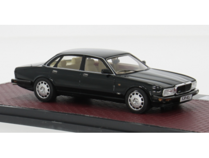 Jaguar XJR (XJ40) MATRIX 1/43