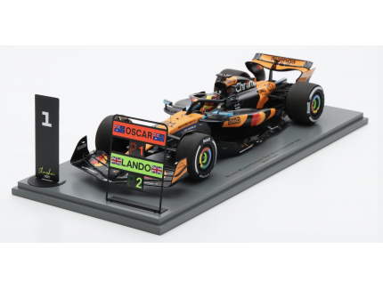 McLaren MCL39 No.81 McLaren Formula 1 Team Winner Chinese GP 2025 Oscar Piastri SPARK 1/18