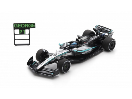 MERCEDES W16 N°63 Mercedes-AMG PETRONAS Formula One Team Vainqueur GP Canada 2025 George Russell + Pit board SPARK 1/43