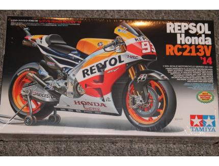 HONDA RC213V REPSOL 2014 WORLD CHAMPION TAMIYA 1/12°