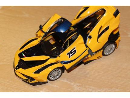 FERRARI FXX K 2016 JAUNE BURAGO 1/18°
