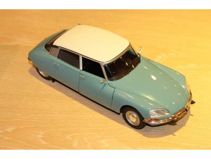 CITROEN " D  SPECIALE " 1971 BLEU SOLIDO 1/18°