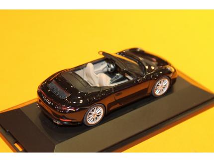 PORSCHE 911 CARRERA 4S CAB NOIR HERPA 1/43°