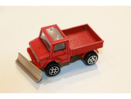 MERCEDES UNIMOG ROUGE MAJORETTE 1/66°