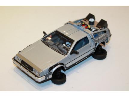 DMC DELOREAN TIME MACHINE "RETOUR VERS LE FUTUR" WELLY 1/24°