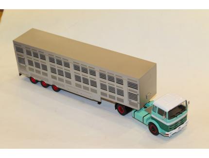 MERCEDES-BENZ LPS1632 LIVESTOCK TRANSPORTER 1970 IXO 1/43°