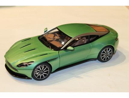 ASTON MARTIN DB11 VERT 2018 AUTOART 1/18°