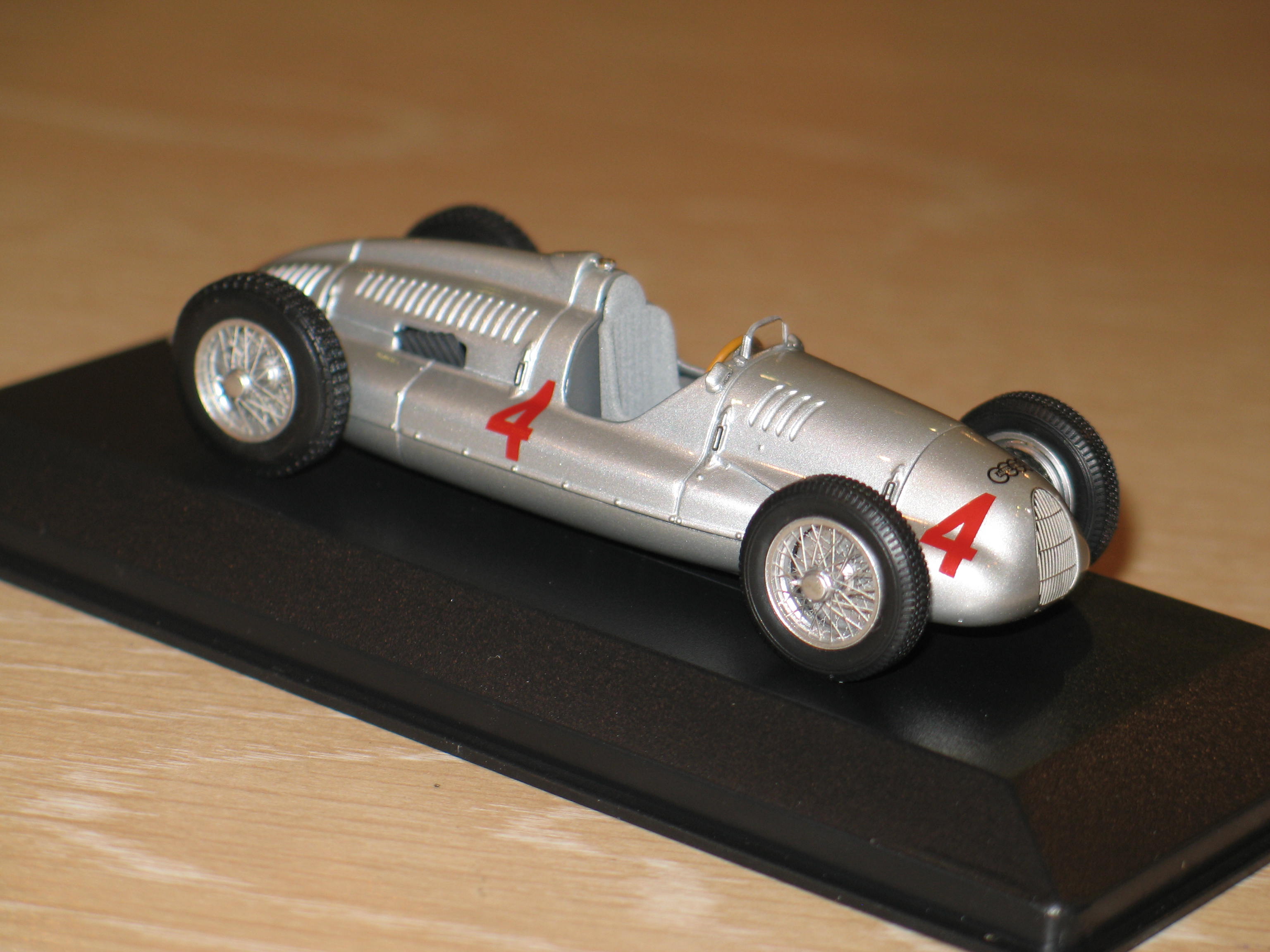 AUTO UNION TYPE D 1938 MINICHAMPS 1/43°