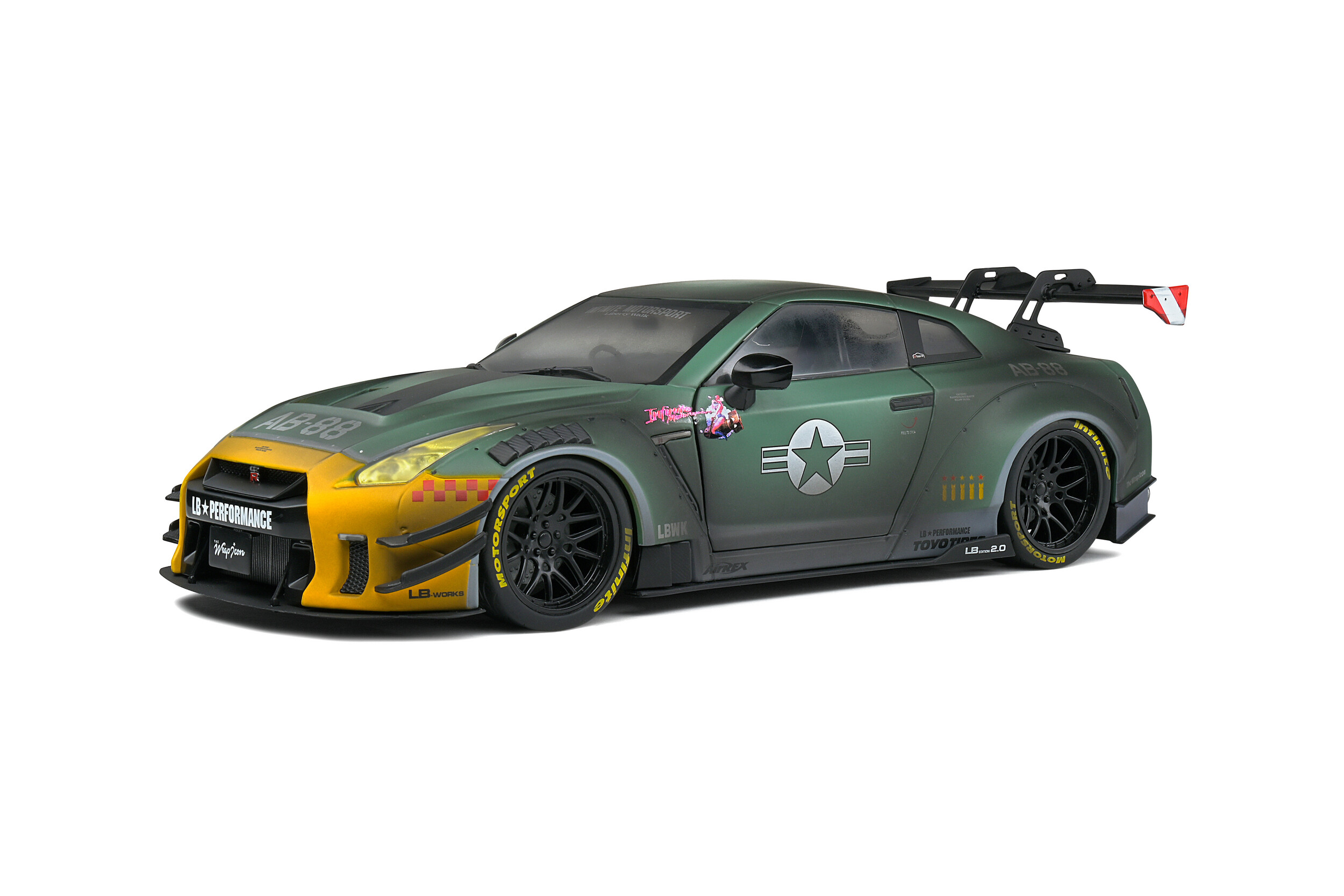 NISSAN GT-R (R35) LIBERTY WALK 'ARMY' 2018 SOLIDO 1/18°