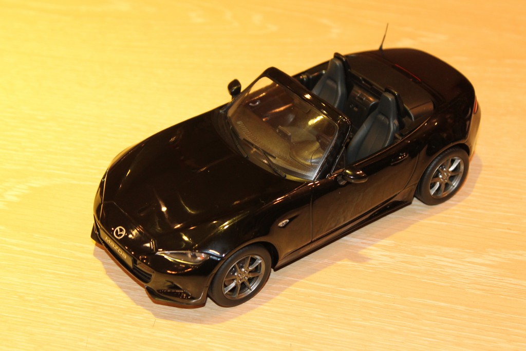 Miniature mazda hotsell mx5