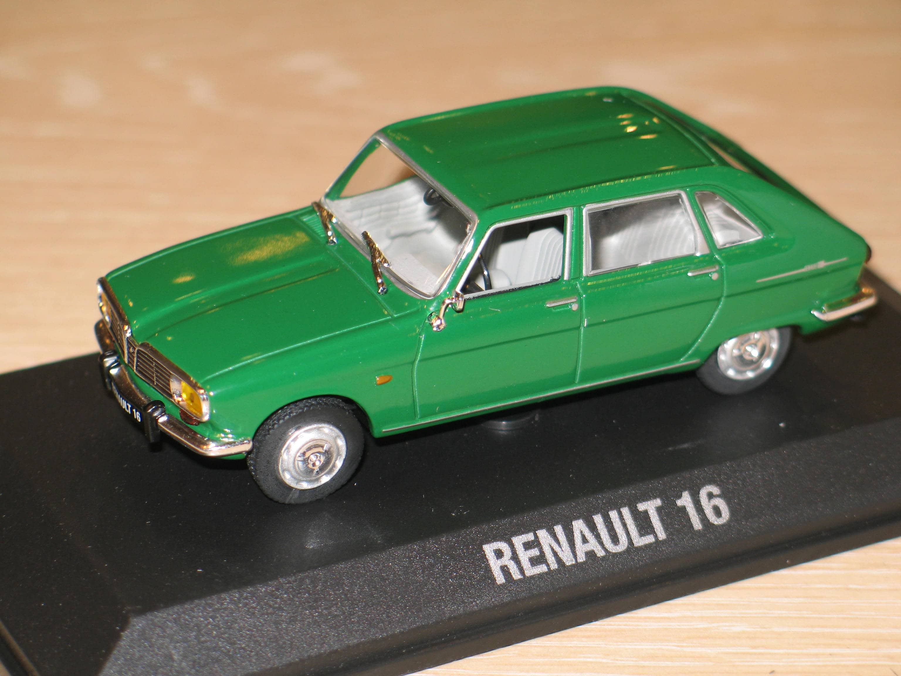 RENAULT 16 1966 VERTE NOREV 1/43°