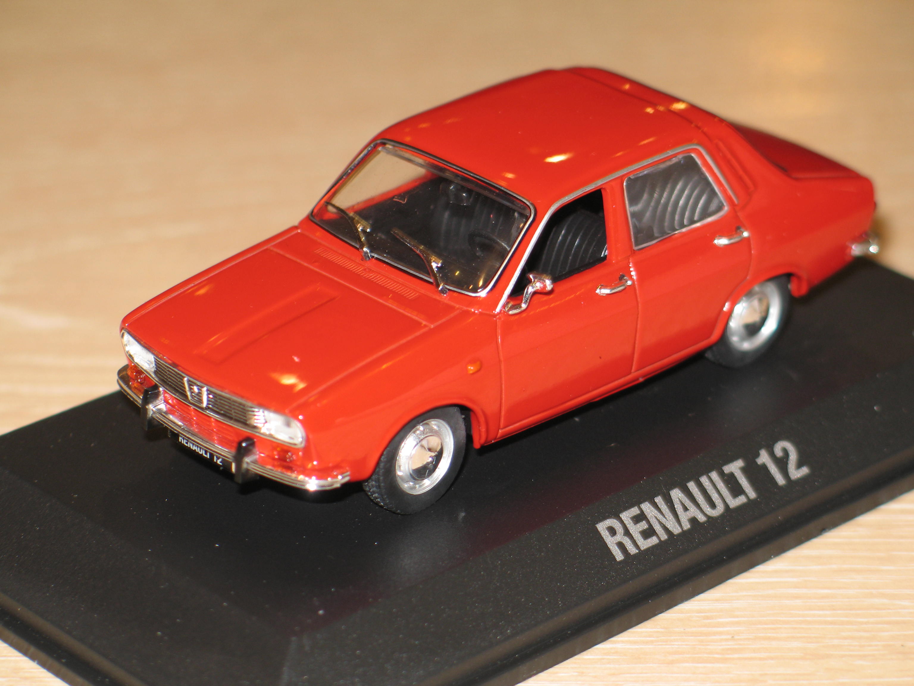 RENAULT 12 1977 ROUGE NOREV 1/43°